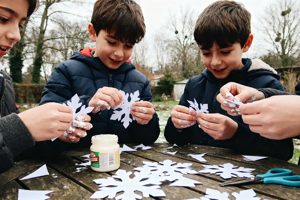 Activité manuelle hiver : 50 idées faciles pour enfants créatifs